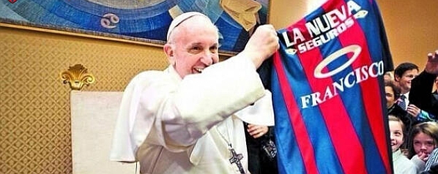 El Papa ya tiene su nueva camiseta