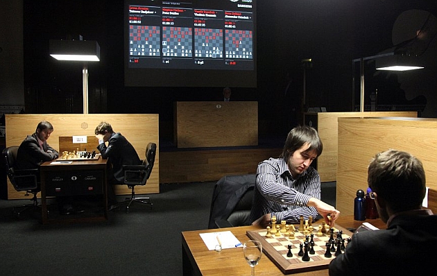 Carlsen y Aronian continan ganando