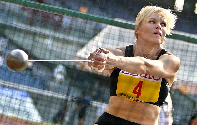 Suspenden dos aos por dopaje a la
campeona olmpica rusa Olga Kuzenkova