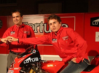 Amatrian vuelve a las motos con la ayuda de Lorenzo