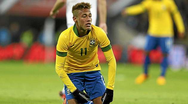 Neymar tiene que salir de Brasil
