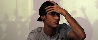 Neymar niega tener un precontrato con el Bara