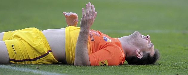 Messi unable to finish match due to injury