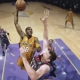 La NBA se acuerda de un inmortal mate de Kobe Bryant para promocionar las Finales