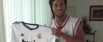Qu le ha regalado Cristiano a Ronaldinho?