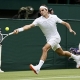 Federer baila sobre su escenario predilecto