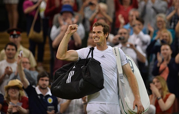 Murray celebra tras su triunfo. FOTO: AFP