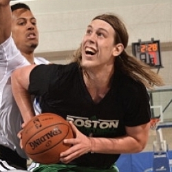 Los Celtics 'descubren' a Kelly Olynyk, su nueva esperanza blanca