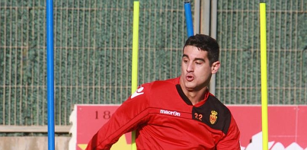 Pau Cendrs, durante un entrenamiento con el Mallorca / Monserrat (Marca)