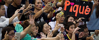 El Bara se entrena en Bangkok ante 15.000 aficionados