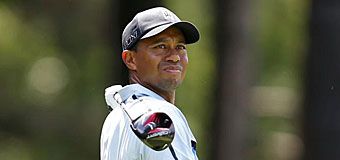 Tibio estreno de Tiger en el PGA