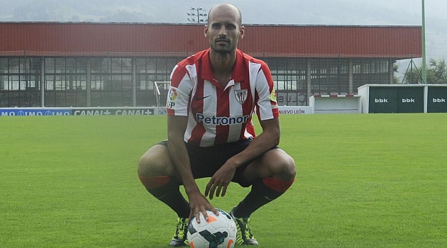 Mikel Rico, en su presentacin como jugador del Athletic / JUAN ECHEVERRIA (MARCA)