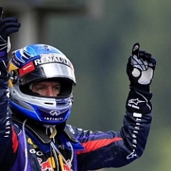 Vettel: No tendra problemas en pilotar con Alonso