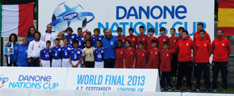 Zidane no falt a su habitual cita con la Danone Nations Cup
