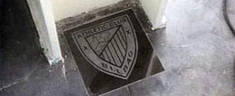 El misterioso escudo del Athletic
en la estacin AVE de Alicante