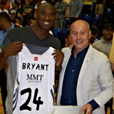 Kobe Bryant y Juan Antonio Corbaln