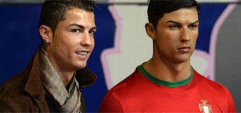 Ronaldo conoce a su rplica en el Museo de Cera