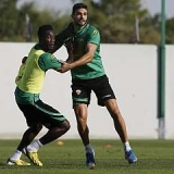 Carles Gil, Boakye y Bota aptos para jugar contra el Levante
