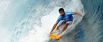 Aritz Aranburu hace historia en el surf