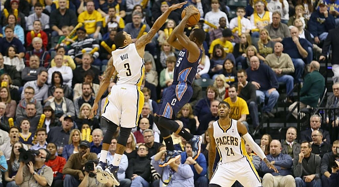 Intratables Pacers y NY se hunde
