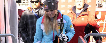 Lindsey Vonn abandona el descenso de Val d'Isere
