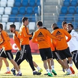 El Madrid vuelve al trabajo sin Bale ni Varane