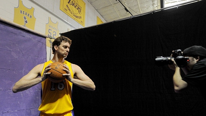 Lakers y Cavaliers siguen negociando el traspaso de Pau y la lesin de Irving puede ser clave