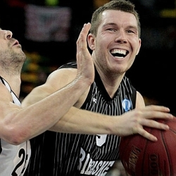 El Bilbao Basket arrolla al Nizhny
Novgorod y se coloca lder