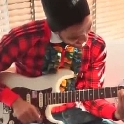 Alves, el artista de la guitarra