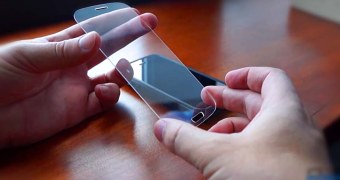 Apple ya tiene 100 iPhones con cristal de zafiro