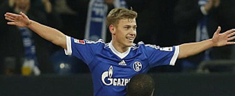 Farfn y Meyer consolidan al
Schalke en puestos Champions