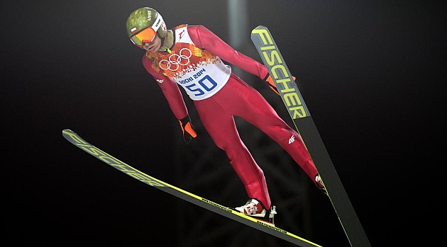 El polaco Kamil Stoch se alza con el oro en el trampoln corto
