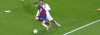 Penalti a Messi y gol
legal anulado al Barça