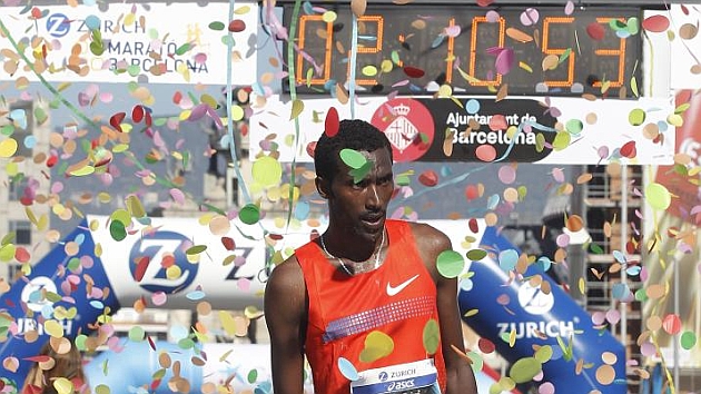 Abayu y Nyambura se adjudican el maratn de Barcelona