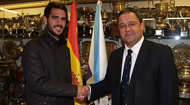 Pablo Insua ampla y mejora su
contrato con el Deportivo hasta 2018