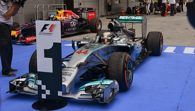 Hamilton tras ganar el GP de Malasia / Foto: RV.RACINGPRESS
