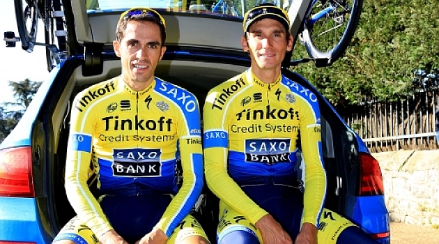 Alberto Contador y Roman Kreuziger durante el entrenamiento. FOTO: Prensa Alberto Contador