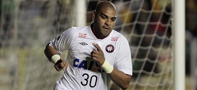 Adriano, fuera de la Copa Libertadores