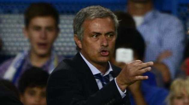 La FA multa a Mourinho con 9.700 euros por conducta indebida