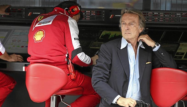 Montezemolo junto a trabajadores de Ferrari en el pasado GP de Espaa / Foto: RV. RACINGPRESS