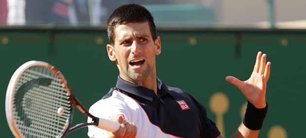 Novak Djokovic durante un partido en Montecarlo / AFP
