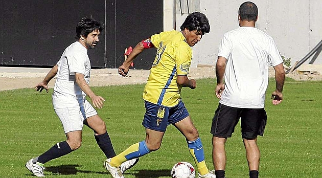 Evo Morales signs for Sports Boys