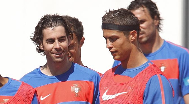 Tiego y Cristiano, durante un entrenamiento de Portugal en 2010 / CHEMA REY (MARCA)