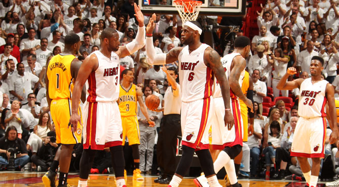 LeBron y Wade sacan del barro a los Heat frente a los Pacers