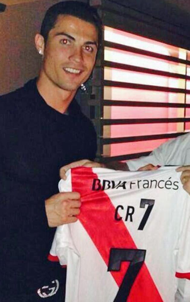 Cristiano Ronaldo, con la camiseta de River Plate