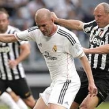 Zidane no pierde la clase