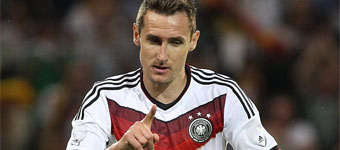 Klose supera a Müller como máximo goleador histórico de Alemania