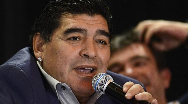 Maradona: "Casillas no debera haber jugado, fue un error del bigotn"