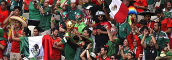 La FIFA da un toque a la afición azteca