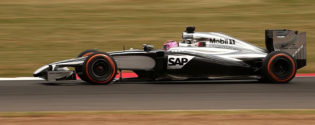 Button deja un sitio en McLaren